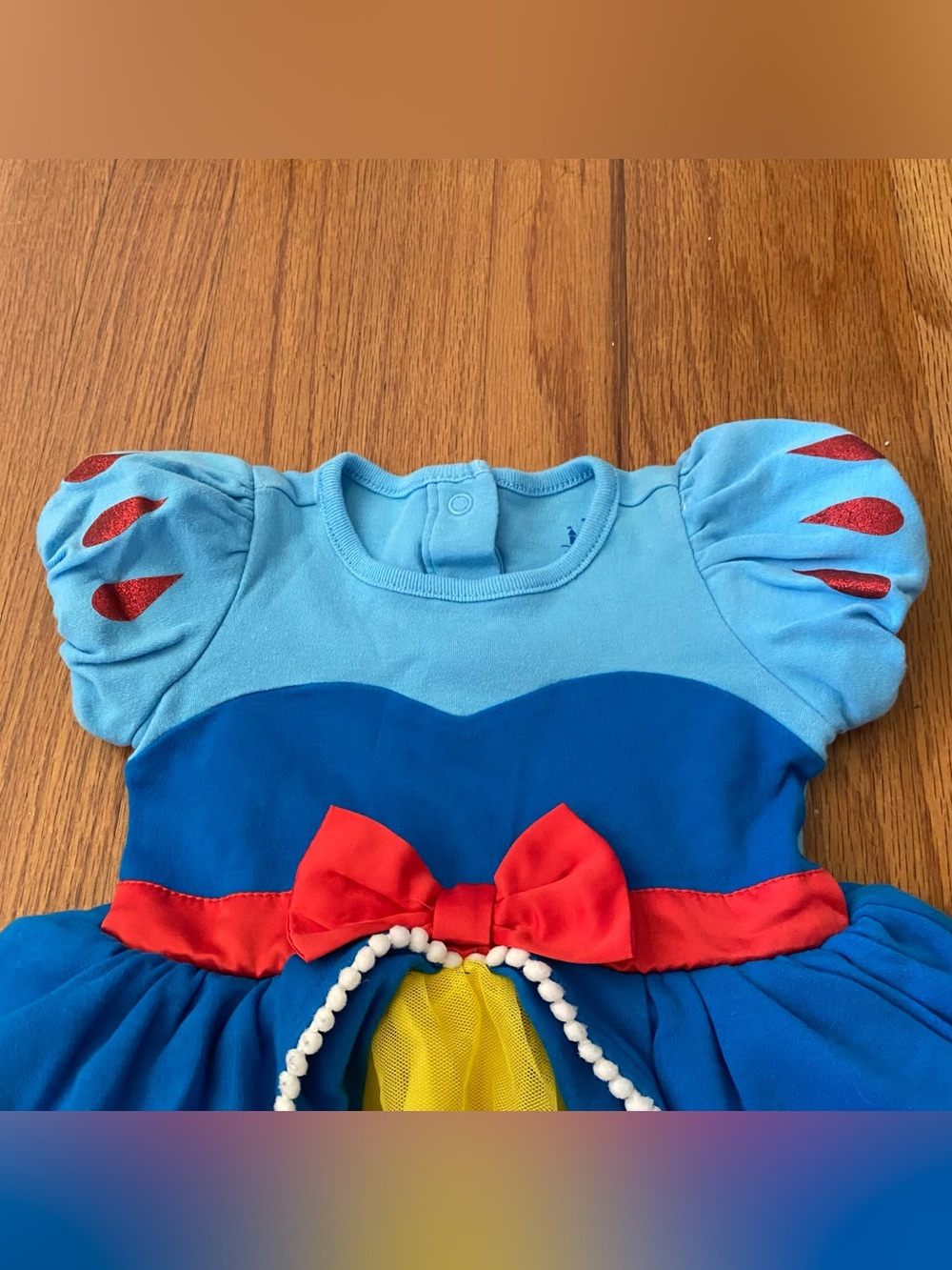 Disney Store Snow White Baby Costume With Headband - Picture 3 of 8
